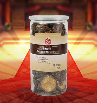 薈食(FINE LIFE)香信菇產(chǎn)自浙江麗水120g每袋，質(zhì)輕盈，有特殊天然菌香，味道鮮美，風(fēng)味獨(dú)特，保留了豐富的營養(yǎng)成分。采取透明包裝，新鮮清晰可見，干凈衛(wèi)生，方便存放冷藏，方便消費(fèi)者們的選購，安全健康，放心購買。