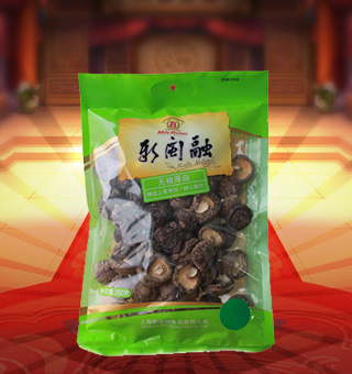 新閩融無根厚菇產(chǎn)自浙江麗水250g每袋，精選優(yōu)質(zhì)厚菇，經(jīng)先進(jìn)工藝加工而成，其味清香可口，質(zhì)地細(xì)膩，是一種風(fēng)味獨(dú)特的食用菌。將本品用清水洗凈浸泡后，可直接與肉絲爆炒、排骨煲湯，或作為佐料，葷素皆宜。本產(chǎn)品采用的是袋裝的包裝方式，包裝較輕，讓您攜帶起來更加的方便自如。