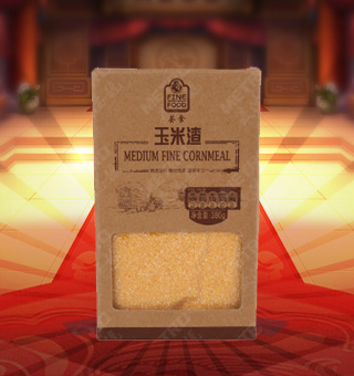 薈食(FINE FOOD)玉米渣產(chǎn)自山東棗莊380g每袋，精選優(yōu)質(zhì)原料玉米糝，更綠色、更健康、更環(huán)保，食用更加放心。本產(chǎn)品的設(shè)計(jì)精致大方、方便攜帶，是作為居家、旅行、聚會(huì)常備的休閑伴侶。玉米渣源自玉米，玉米含有大量的纖維素、黃體素、玉米黃質(zhì)以及微量的維生素，是您的健康伴侶。