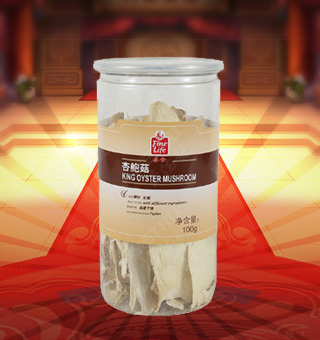 薈食(FINE LIFE) 杏鮑菇 產(chǎn)自福建寧德100g每袋，質(zhì)輕盈，有特殊天然菌香，味道鮮美，風(fēng)味獨(dú)特，保留了豐富的營養(yǎng)成分。采取透明包裝，新鮮清晰可見，干凈衛(wèi)生，方便存放冷藏，方便消費(fèi)者們的選購，安全健康，放心購買。