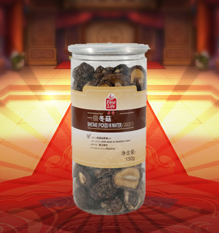 薈食(FINE LIFE)一級(jí)冬菇產(chǎn)自四川成都150g每袋，質(zhì)輕盈，有特殊天然菌香，味道鮮美，風(fēng)味獨(dú)特，保留了豐富的營養(yǎng)成分。采取透明包裝，新鮮清晰可見，干凈衛(wèi)生，方便存放冷藏，方便消費(fèi)者們的選購，安全健康，放心購買。