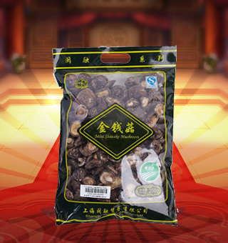 閩融金錢菇產(chǎn)自浙江麗水250g每袋，香菇又稱香蕈、冬菇，它味道鮮美，香氣沁人，素有“植物皇后”之譽(yù)，是家庭、宴席之美味佳肴。將本品用清水洗凈浸泡后，可直接與肉絲爆炒、排骨煲湯，或作為佐料，葷素皆宜。采用透明的袋式包裝，香菇色澤清晰可見，方便消費(fèi)者們的選購，質(zhì)量有保證，可放心購買。