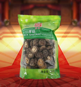 薈食(FINE LIFE)一級(jí)厚菇產(chǎn)自浙江麗水250g每袋，精選優(yōu)質(zhì)香菇，菇肉肥厚，色澤均勻，厚實(shí)圓潤，自然鮮美，味道純正，方便食用。香菇具有高蛋白、低脂肪和多種維生素等營養(yǎng)成分，可用來配菜、搭配煲湯、小炒等多種吃法。