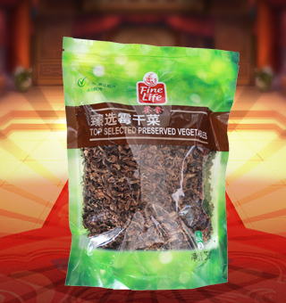 薈食(FINE LIFE)臻選霉干菜產(chǎn)自浙江紹興250g每袋，蕭山霉干菜是浙江省紹興市夾灶鄉(xiāng)的漢族傳統(tǒng)名菜。夾灶原屬紹興縣，故歷來以“紹興霉干菜”為名。此產(chǎn)品由大葉芥加工而成，色澤烏黑，香氣濃郁，味美質(zhì)嫩，久貯不變，是一種常年食用的大眾化食品州，霉干菜一般用芥菜、尚未抽苔的白菜和油菜等腌制后曬干制成。
